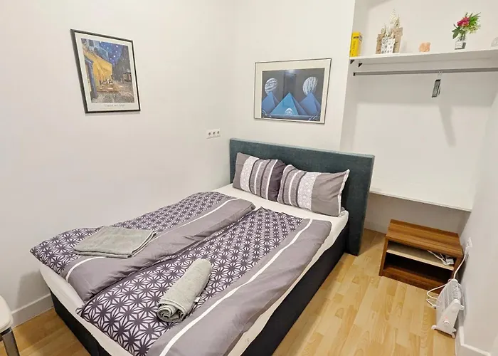 Privatunterkunft Cozy In Stadthalle Area Hb